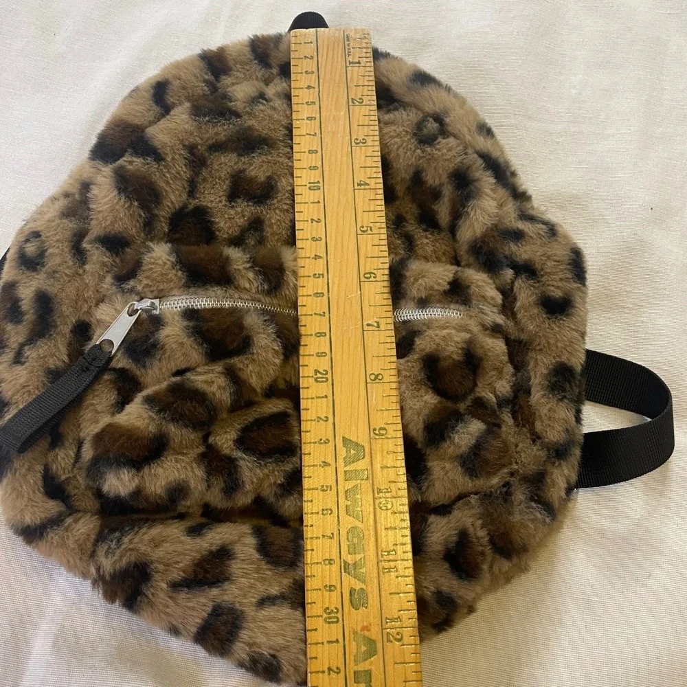 art class faux fur